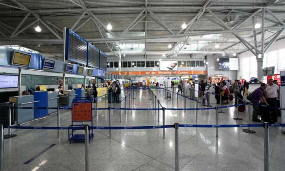 Συνελήφθη γνωστός Έλληνας επιχειρηματίας με υπέρογκο ποσό στο αεροδρόμιο